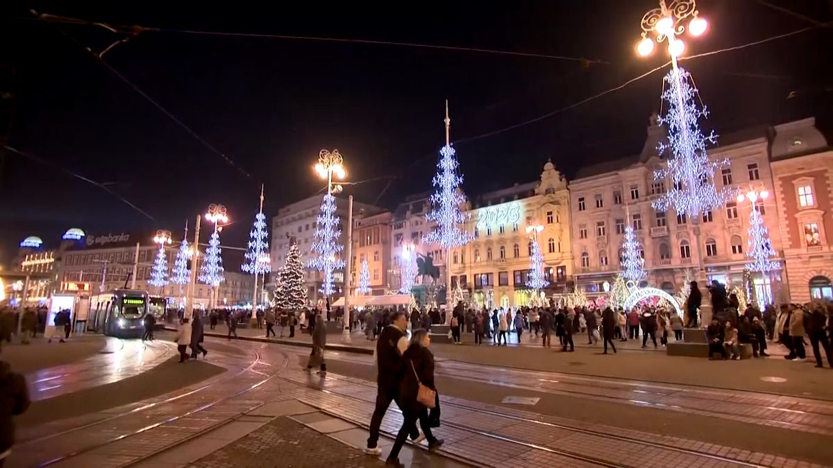 Jedny z nejkrásnějších vánočních trhů najdete v zemi, kterou Češi naprosto milují